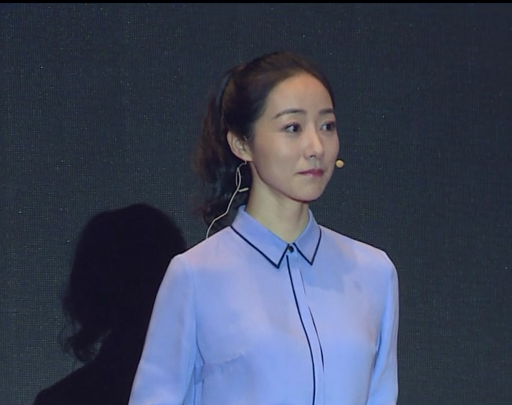 看韩雪英文演讲攒点地道的英语鸡汤